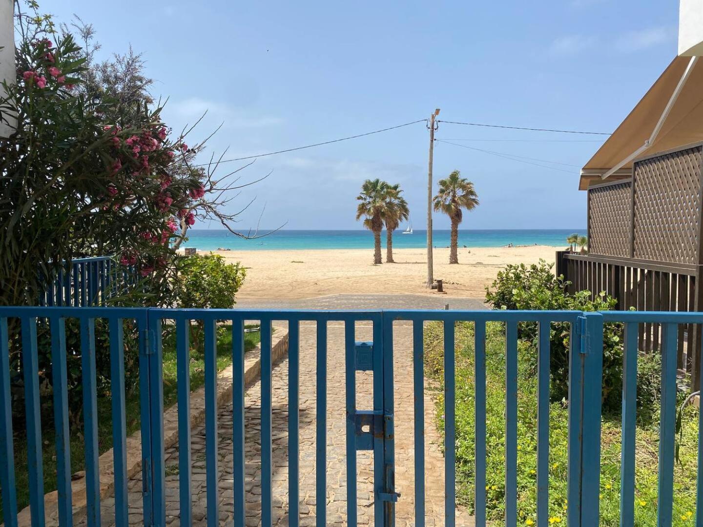 Leme Bedje Sea View - By Bobbywashere Santa Maria Exterior photo
